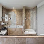 Lhp Hotel