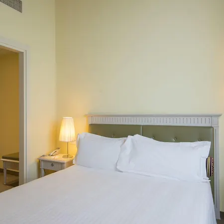 Lhp Hotel 4*