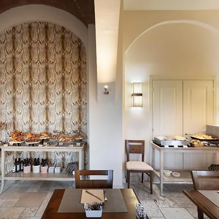 Lhp Hotel 4*