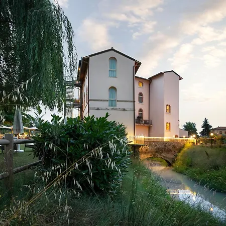 Hotel Lhp 4*